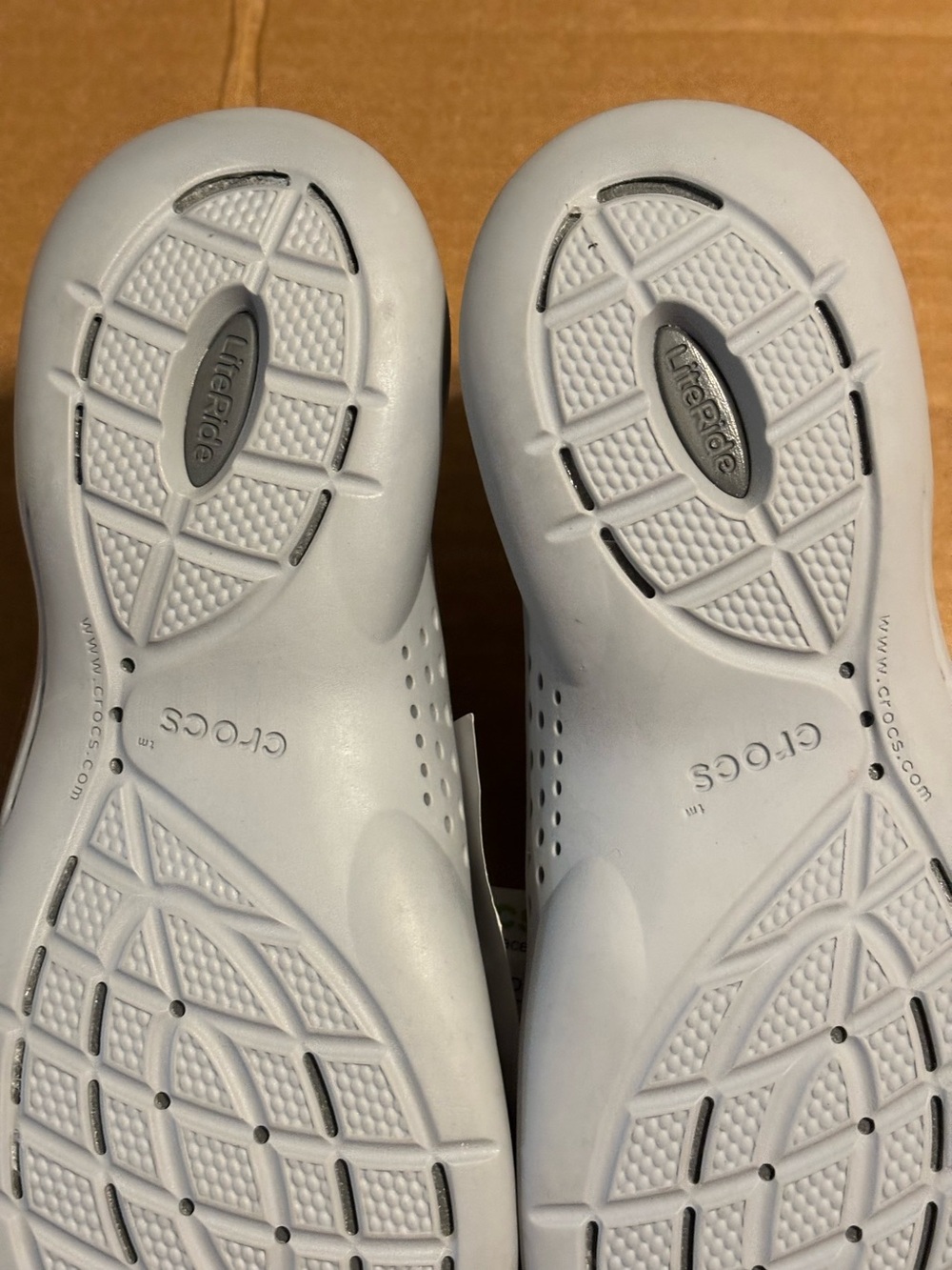 Crocs Women's Size 9 LiteRide 360 Pacer Sneakers NWT - Picture 6 of 8
